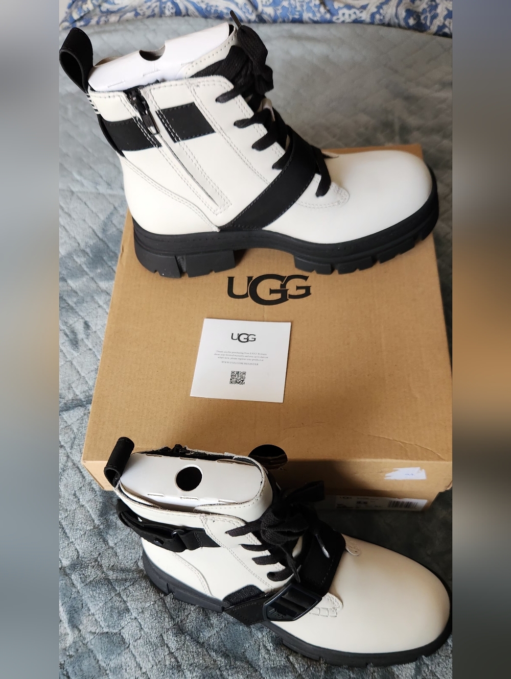 NEW. UGG Leather White and Black Lace-Up Combat Boots. 8.5 Women's. NIB. - Picture 9 of 13